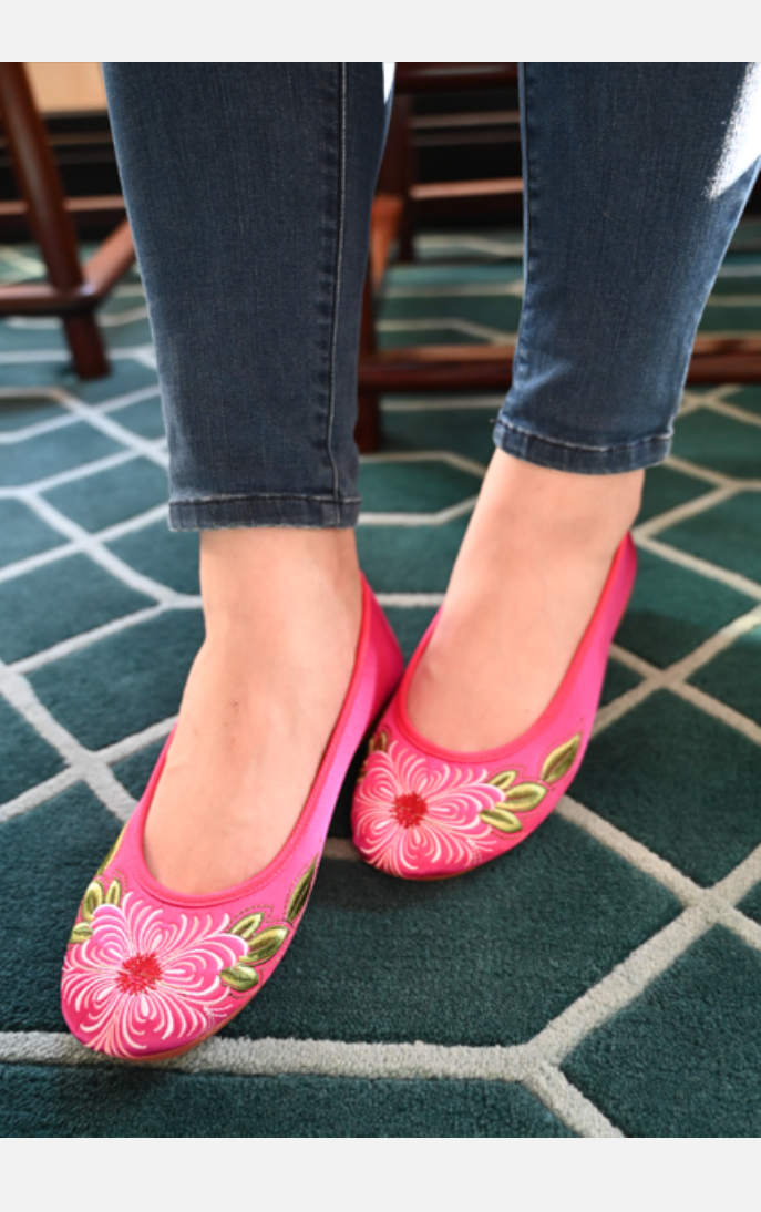 Ladies 2025 embroidered shoes